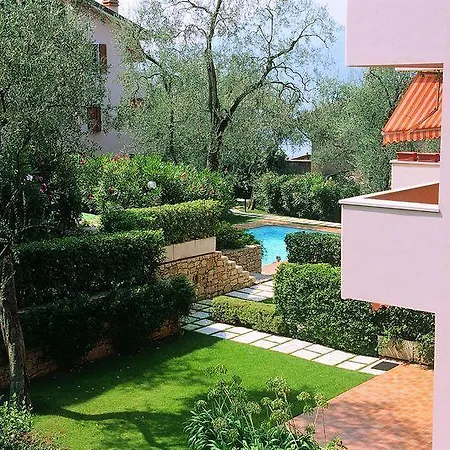 Gardablu 2* Бренцоне-суль-Гарда